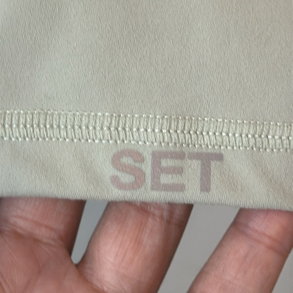 SET ACTIVE Luxform Bike Shorts in Sage Size S - Picture 5 of 7